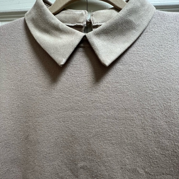Classic La Vila Milano beige Women's Sweater - Picture 3 of 6